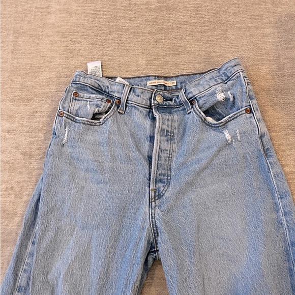 X REVOLVE Ribcage Straight Ankle in Jazz Time
LEVI'S
Color:Jazz Time
Size 29 - Picture 3 of 7